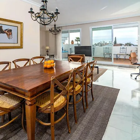 Andalusian Elegance In El Paraiso With 360 Views Over Sea And Mountains 公寓 埃斯特波纳