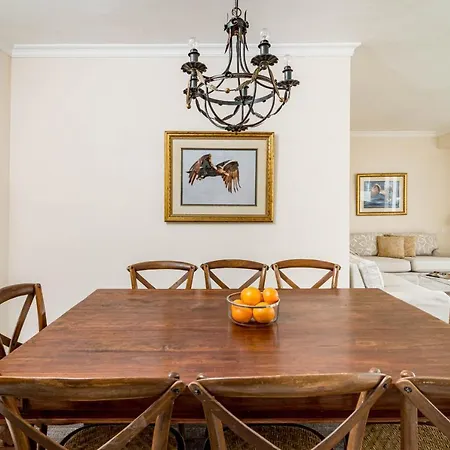 Andalusian Elegance In El Paraiso With 360 Views Over Sea And Mountains 公寓