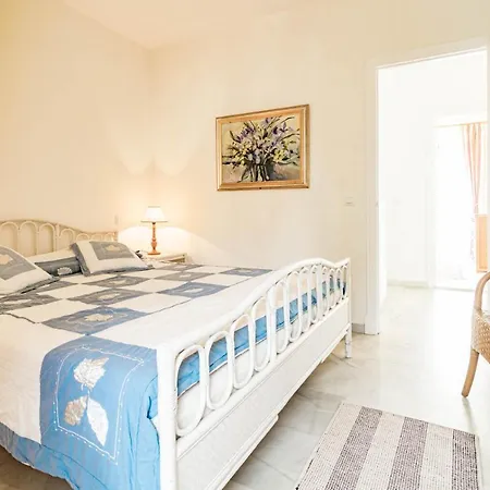 Andalusian Elegance In El Paraiso With 360 Views Over Sea And Mountains 公寓