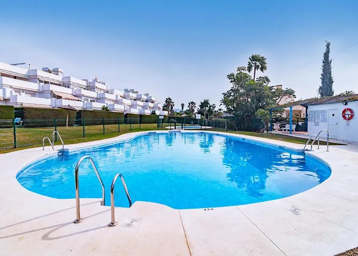 Andalusian Elegance In El Paraiso With 360 Views Over Sea And Mountains Эстепона