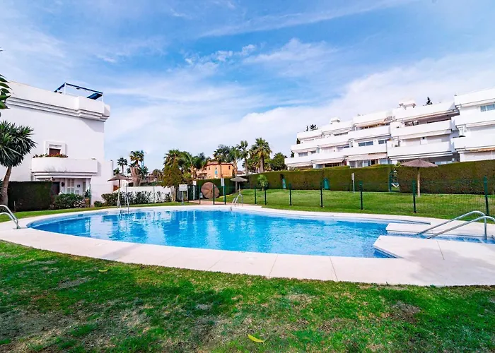 Andalusian Elegance In El Paraiso With 360 Views Over Sea And Mountains Апартаменты *