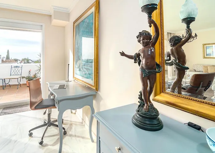 Andalusian Elegance In El Paraiso With 360 Views Over Sea And Mountains Апартаменты