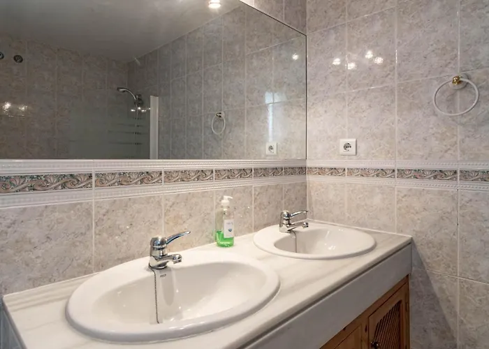 Andalusian Elegance In El Paraiso With 360 Views Over Sea And Mountains Апартаменты Эстепона