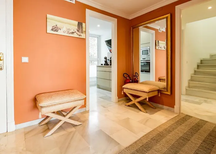 Апартаменты Andalusian Elegance In El Paraiso With 360 Views Over Sea And Mountains Эстепона