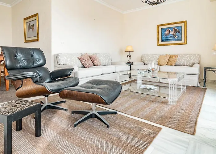 Апартаменты Andalusian Elegance In El Paraiso With 360 Views Over Sea And Mountains Эстепона