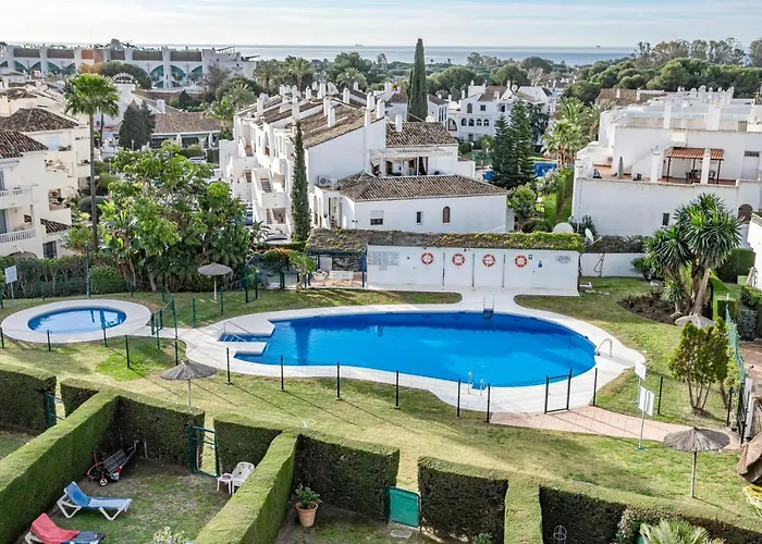 Апартаменты Andalusian Elegance In El Paraiso With 360 Views Over Sea And Mountains *