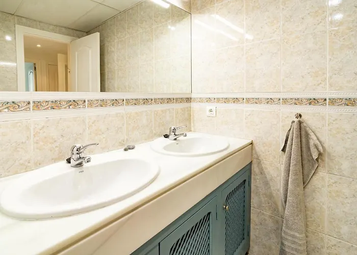 Апартаменты Andalusian Elegance In El Paraiso With 360 Views Over Sea And Mountains *